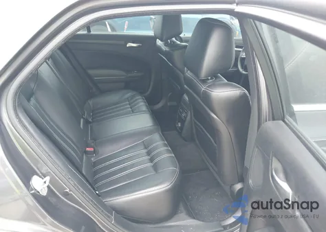 2013 Chrysler 300 300S z USA, uszkodzony, nr VIN 2C3CCABT9DH681718